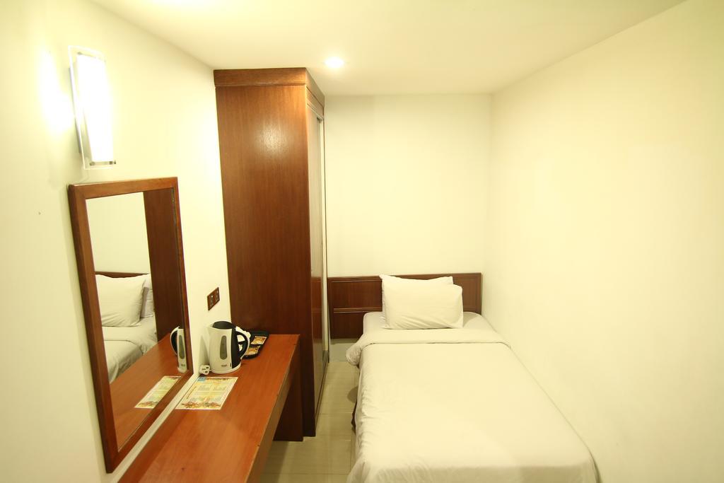 Ag Hotel Penang Gelugor Extérieur photo