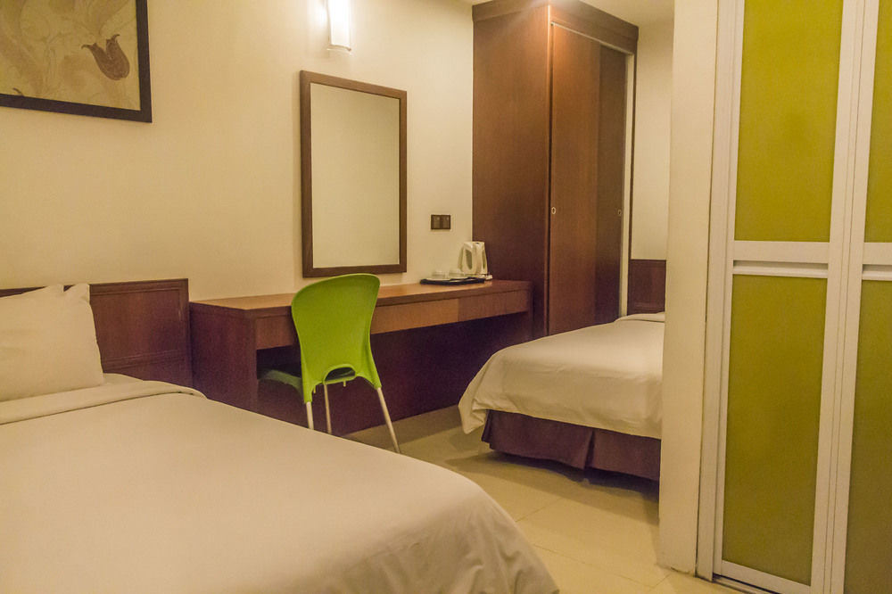Ag Hotel Penang Gelugor Extérieur photo