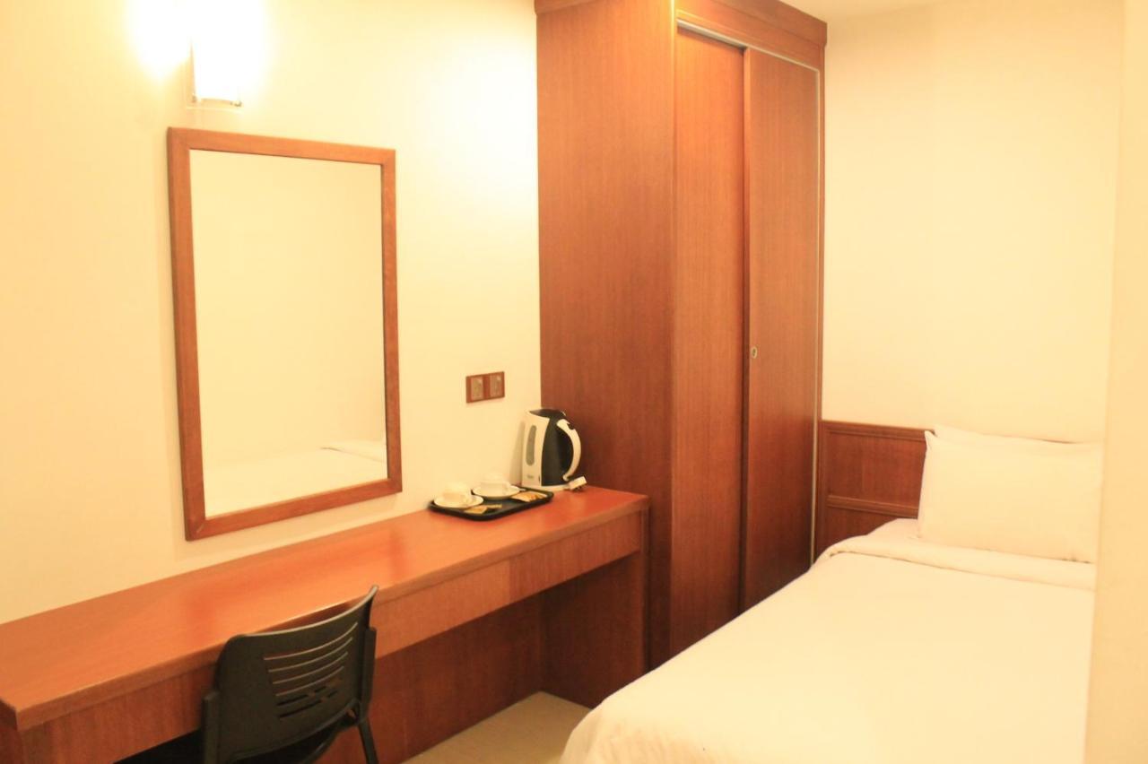 Ag Hotel Penang Gelugor Chambre photo